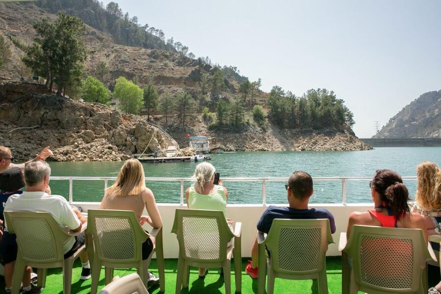Side: Cabrio Bus and Boat Day Trip at the Green Lake - What to bring (and what to wear) so you don’t feel stuck
