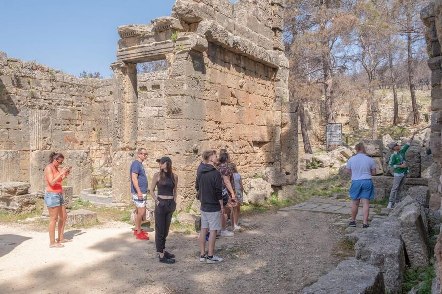 Side: Cabrio Bus and Boat Day Trip at the Green Lake - Manavgat River, Green Canyon, and the short stops that add up