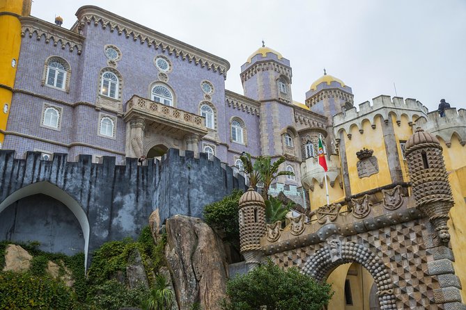 Sintra and Cascais Small-Group Day Trip from Lisbon - Cascais: a relaxed end to a packed day