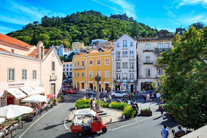 Sintra, Pena, Regaleira , and Cascais Guided Day Tour from Lisbon - Lunch Hour in Sintra: Flex Time Done Right