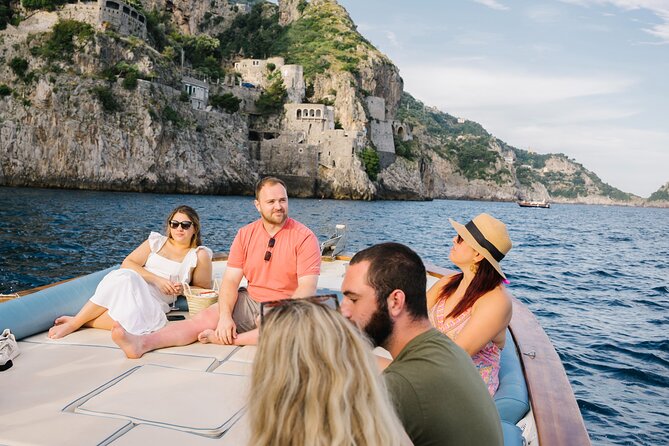 Small Group Amalfi Coast Boat Day Tour from Positano - Why a small-group Amalfi Coast boat day beats buses