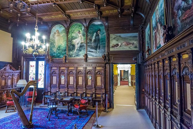 Small-Group Day Trip to Dracula's Castle, Brasov and Peles Castle - The 8:00 AM start: pickups and how the day is paced