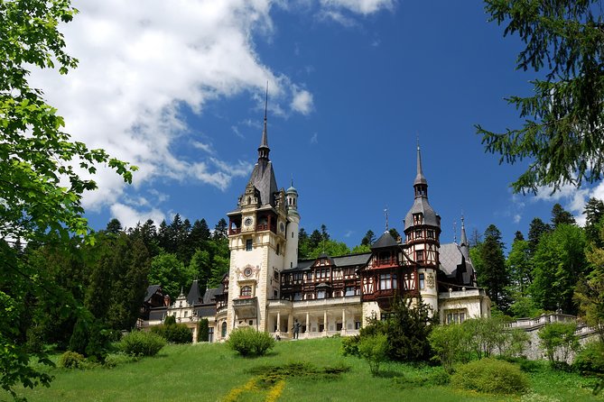 Small-Group Day Trip to Dracula's Castle, Brasov and Peles Castle - Bran Castle and Dracula vibes: tickets, time windows, and crowd reality