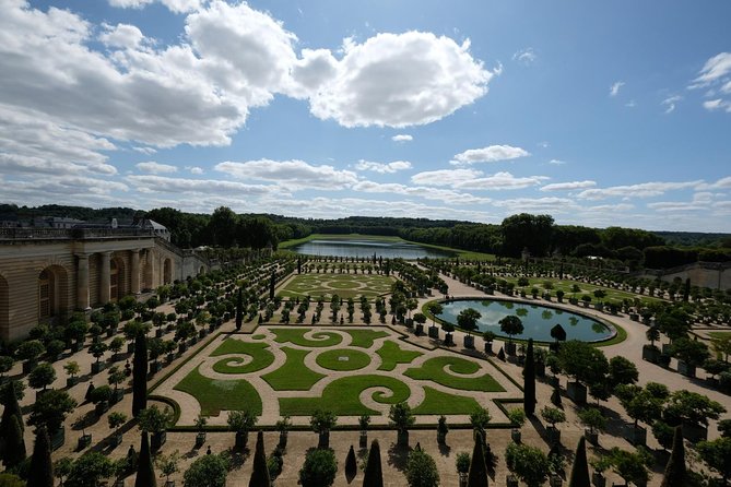 Small Group Paris to Versailles Day Trip with Garden Stroll - From central Paris to Versailles, without the stress