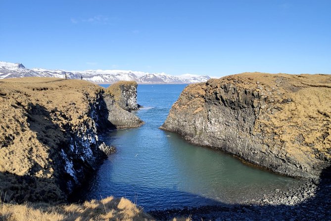 Small-Group Snaefellsnes National Park Day Trip from Reykjavik - Djúpálónssandur Black Sand and the Lifting Stones