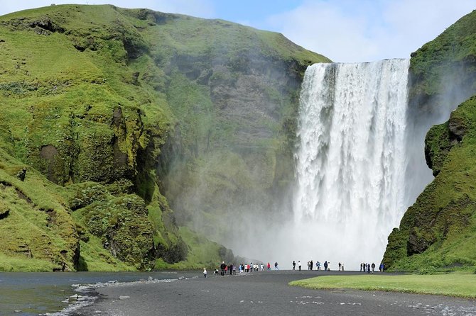 South Coast, Waterfalls and Black Sand Beach (Small Group Tour) - Key Things That Make This Tour Work