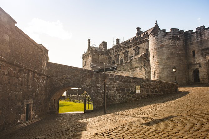 Stirling Castle, Loch Lomond and Cruise Day Tour from Glasgow - Stirling Castle with the kind of views you feel in your chest
