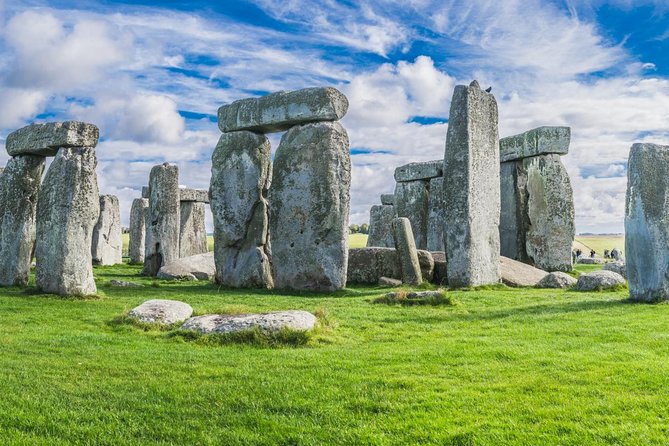 Stonehenge Half-Day Tour from London with Admission - Transport logistics on arrival: planning for shuttles and short transfers