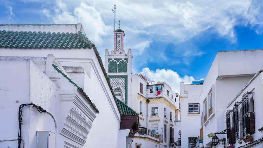 Tarifa: Day trip to Tangier by ferry with lunch and tour guide - Moroccan lunch plus Medina and Main Market time: the real pacing