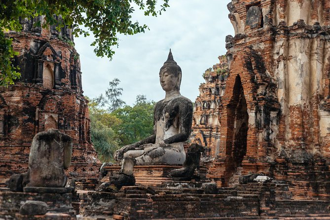 The Ultimate Ancient city of Ayutthaya Private Day Trip - The historic city stretch: temples, palaces, and walking in the sun