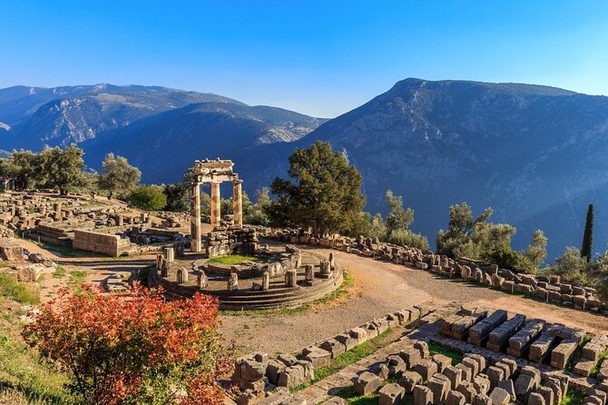 Thermopylae and Delphi Private Full-Day Tour from Athens - Private transportation from Athens: what the long day is really like