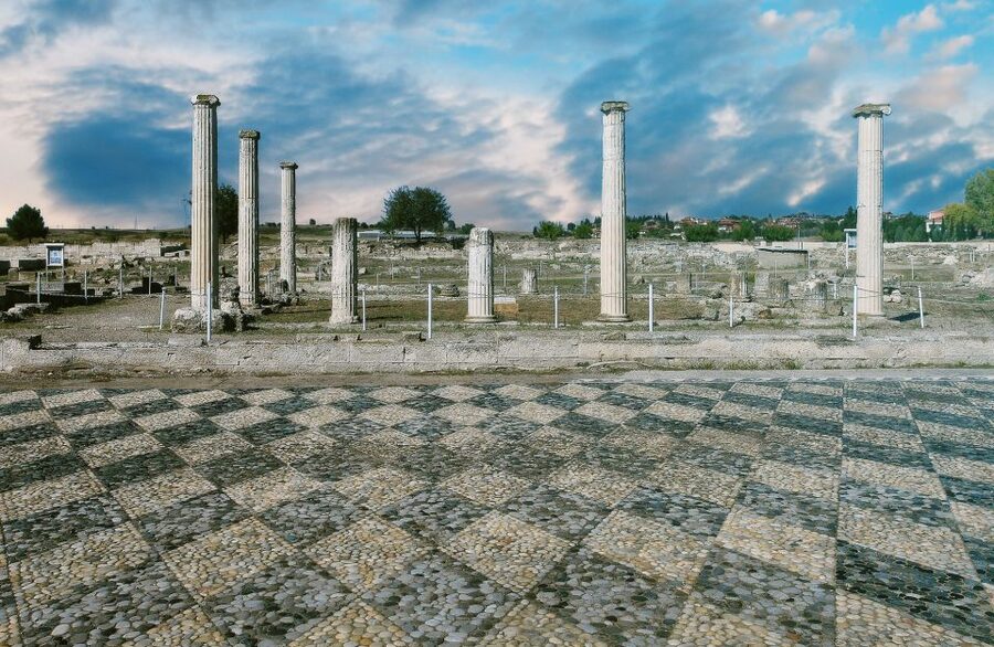 Thessaloniki: Vergina and Pella Day Trip - Price and value: what you pay, what you add, and how to judge it