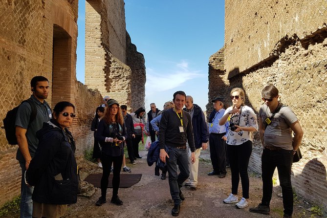 Tivoli Villas Full Day Trip From Rome with Lunch - Lunch in Tivoli: A Break That Can Save Your Afternoon