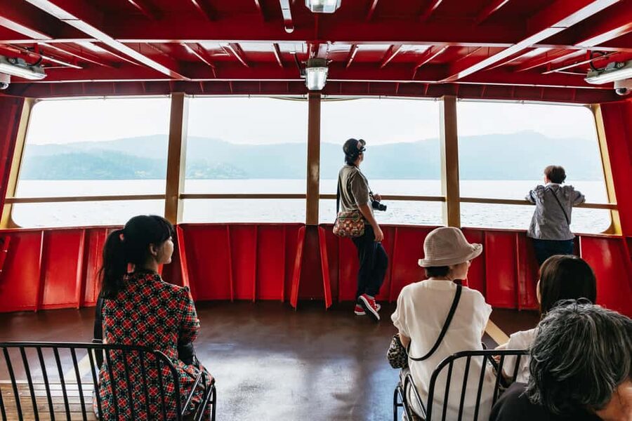 Tokyo: Mt. Fuji, Kamakura, Big Buddha, & Lake Ashi Day Trip - Motohakone to Oshino Hakkai: Ponds, Water, and Guided Time That Pays Off