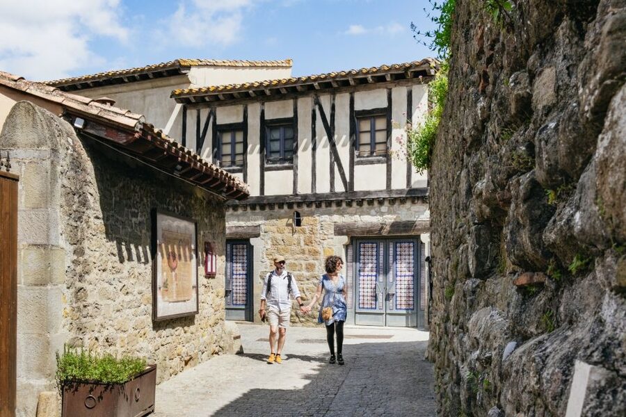Toulouse: Carcassonne Day Trip by Coach with Audioguide - Why Carcassonne Works So Well from Toulouse