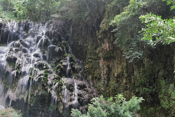 Travel to Tolantongo: Transportation and tickets - Getting to Tolantongo from Mexico City: the long A/C ride that’s part of the deal