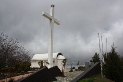 Troodos Peaks & Mountain Flavors Day Tour from Paphos - Chrysoroyiatissa Monastery: Byzantine icons and a quiet valley pause