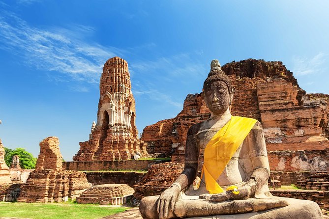 UNESCO's Ayutthaya Historical Park: Full-Day Tour from Bangkok - Wat Mahathat: the tree-entangled icon of Ayutthaya