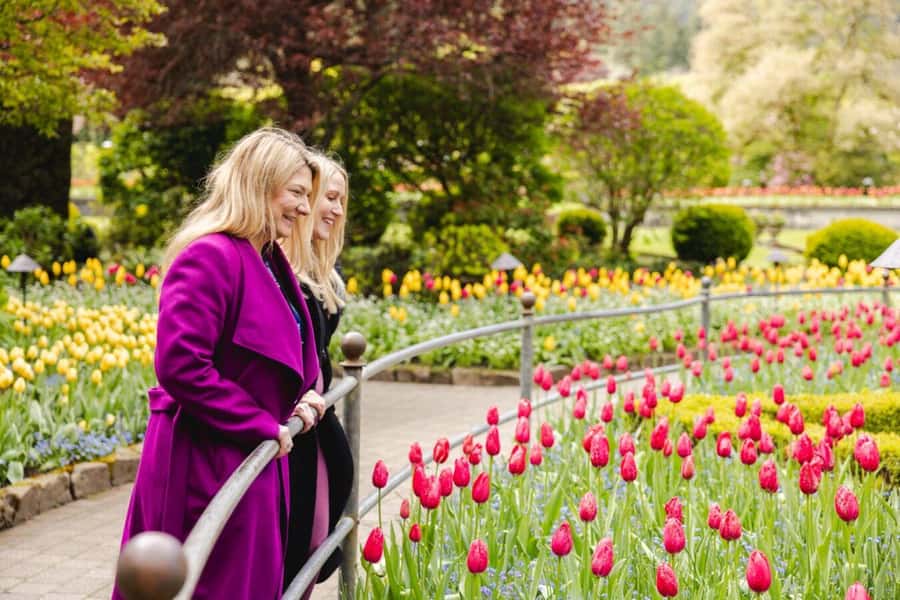 Vancouver to Victoria Seaplane Day Trip + Butchart Gardens - Before you go: timing, IDs, and what to pack