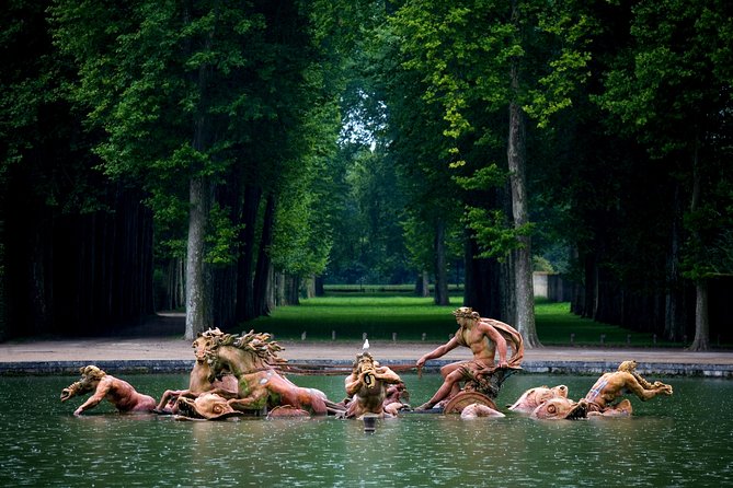Versailles Domain Audio Guided Half Day Tour from Paris - Gardens and Fountains: Stroll Time That Can Run Fast