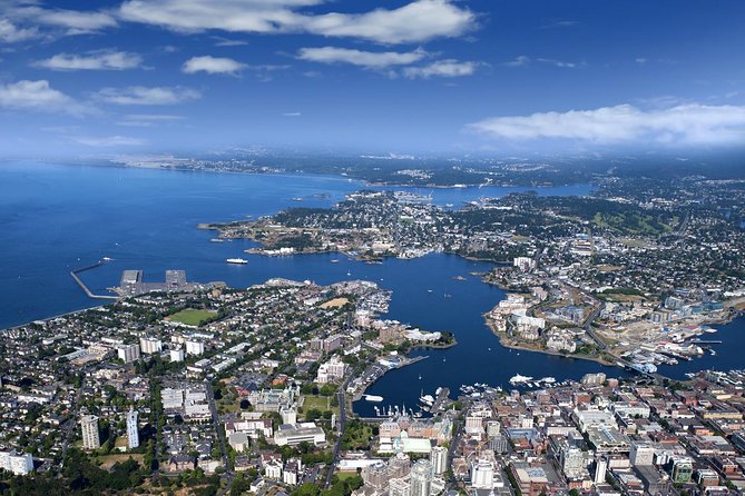 Victoria and Butchart Gardens Day Trip from Vancouver - Who should book this Victoria and Butchart Gardens day trip?