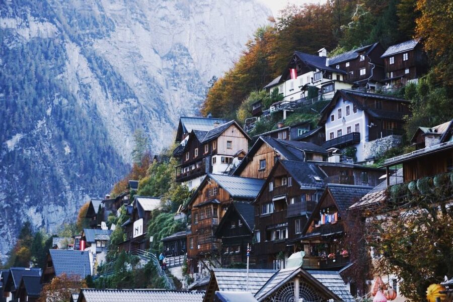 Vienna: Hallstatt & Alpine Peaks Day Trip with Admont Abbey - Coach Break Stops: The Useful Time That Keeps the Day from Falling Apart