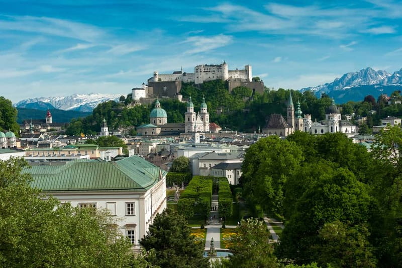 Vienna: Hallstatt, Salzburg, Melk, Alps & Lakes Day Trip - Who should book this Vienna day trip