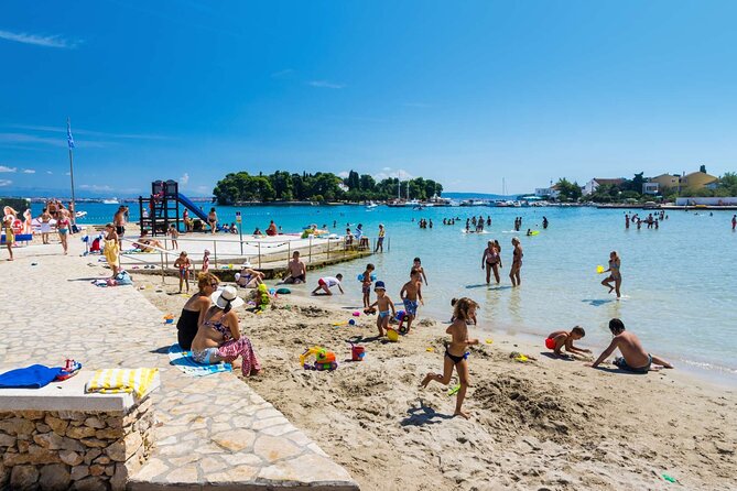 Visit 2 Islands of Zadar on a traditional wooden boat during half-day trip - Tips that make the difference on the water