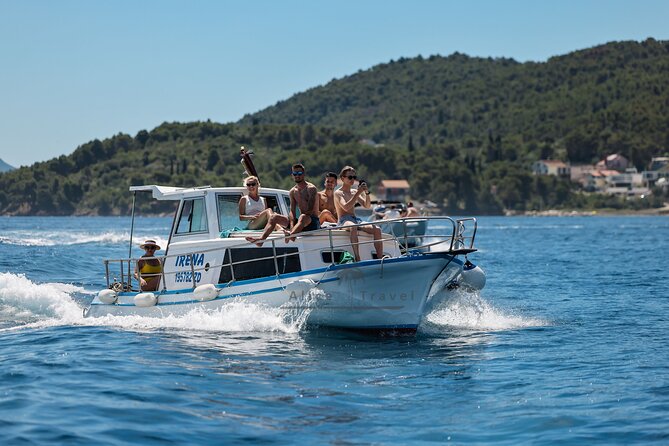 Visit 2 Islands of Zadar on a traditional wooden boat during half-day trip - Stop two: Ošljak uninhabited island and snorkeling in a quiet bay