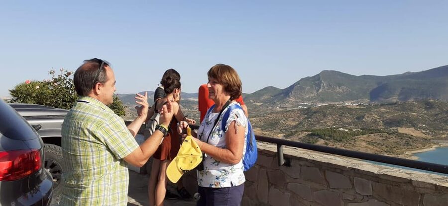 White Villages and Ronda Day Trip from Seville - Walking, timing, and what to pack for an 11-hour route