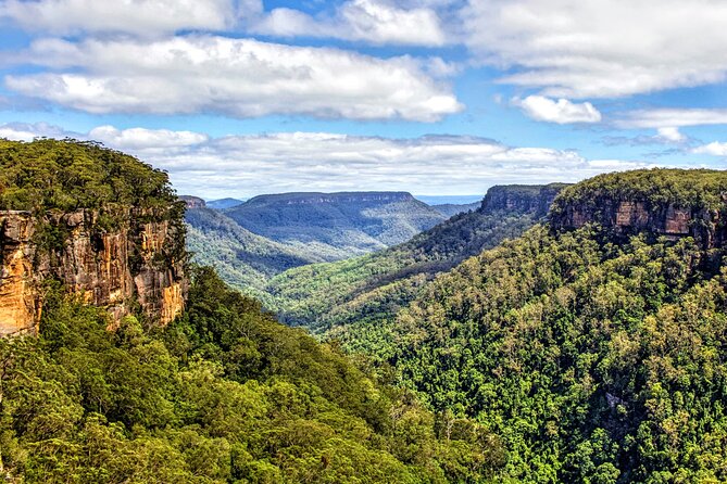 Wildlife, Waterfalls and Wine Day Tour from Sydney - Morton National Park waterfall lookout: an easy hike with payoff