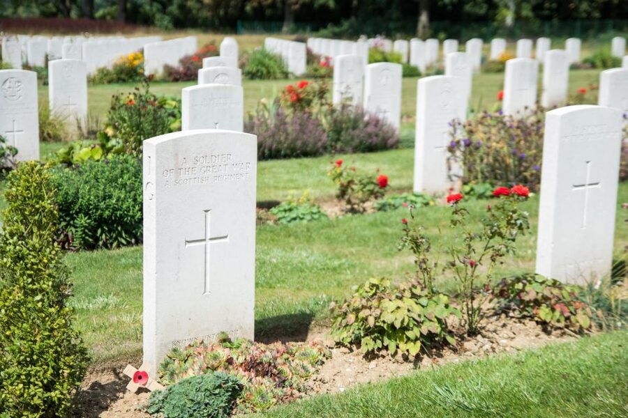 WWI Somme Battlefields Day Trip from Paris - Who should book this Somme day trip?