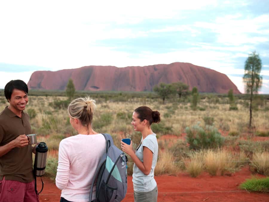 Yulara: Uluru Sunrise and Kata Tjuta Day Trip by Bus - Practical Tips for a Smoother Uluru Sunrise Morning