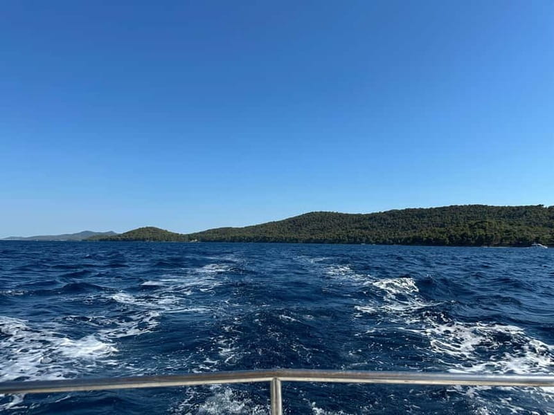 Zadar: Half-day trip boat with drinks and snorkeling - Price and value: $43 for a skipper-led sea day