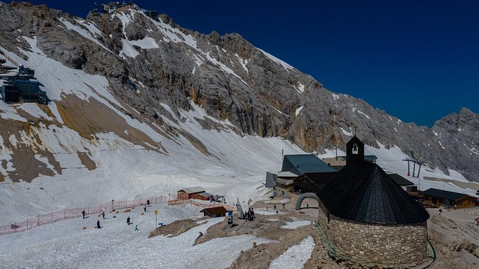 Zugspitze, Germany's Highest Mountain, Day Tour from Munich - Guides Like Sven and Elisabeth: How the Day Stays Organized